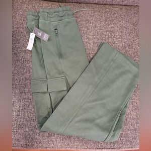 NWT GAP Olive Jogger Pants